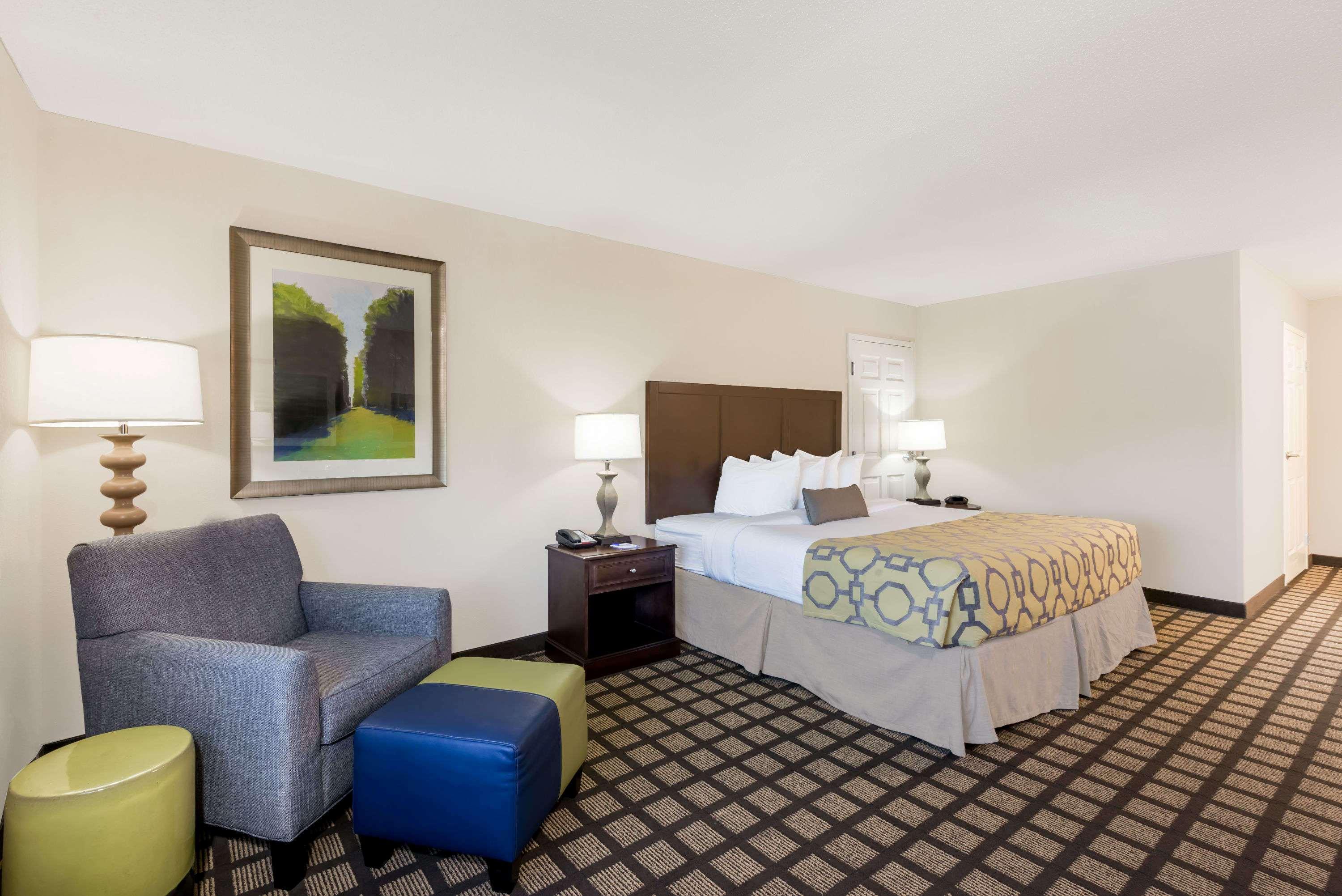 Baymont By Wyndham Erie Hotel Kearsarge Exterior photo